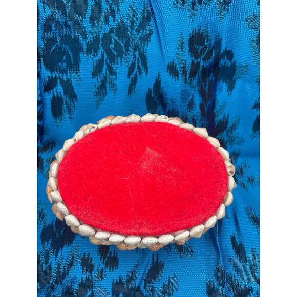 Seashell-Embellished Oval Trinket Box Red Velvet Interior & Lid - Picture 4 of 10